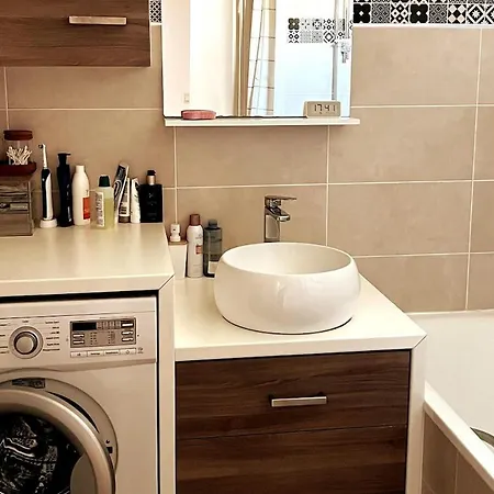 Appartement In Montrouge *